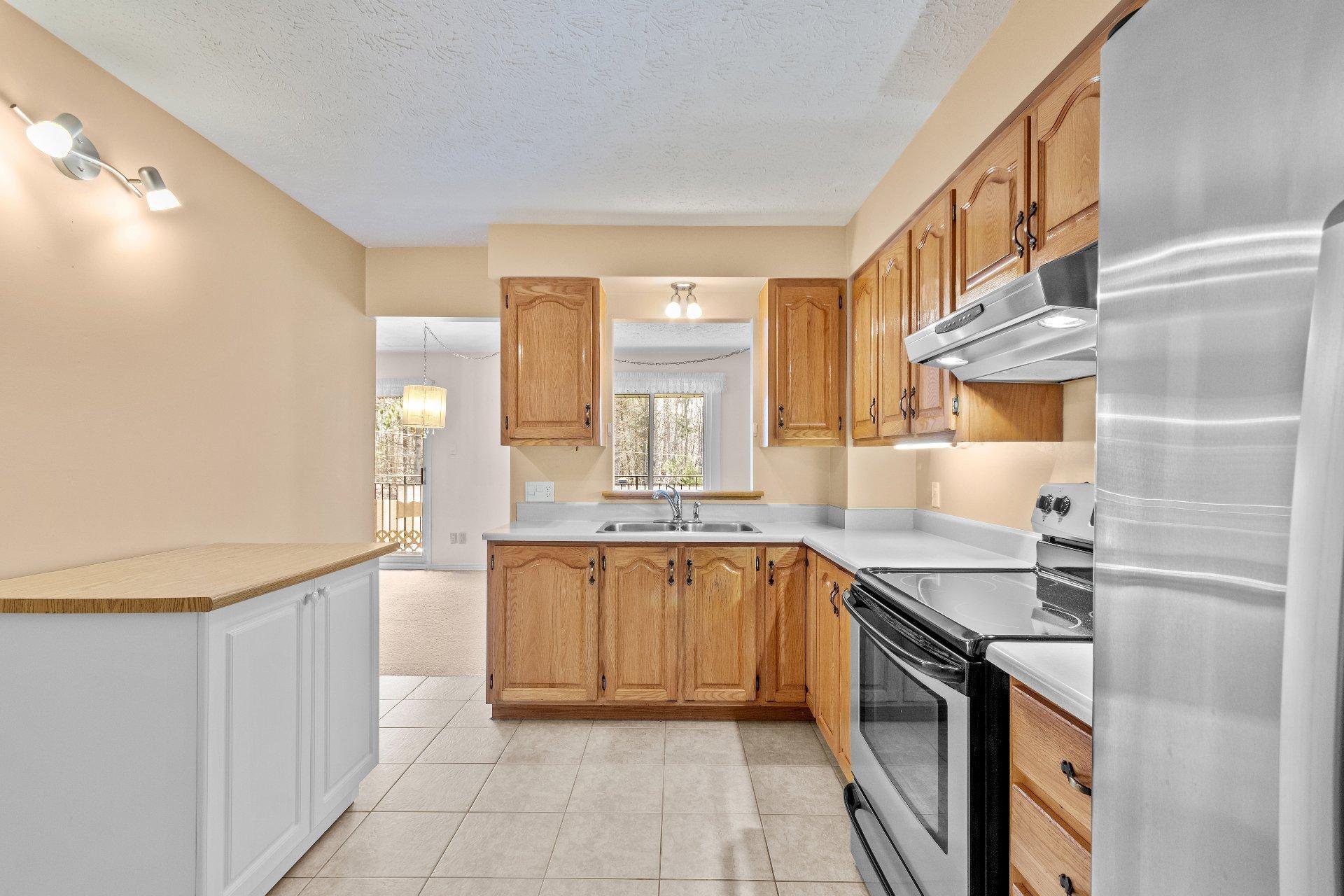 









3130


Rue des Chênes

, 303,
Sherbrooke (Les Nations),




QC
J1L1Y9


