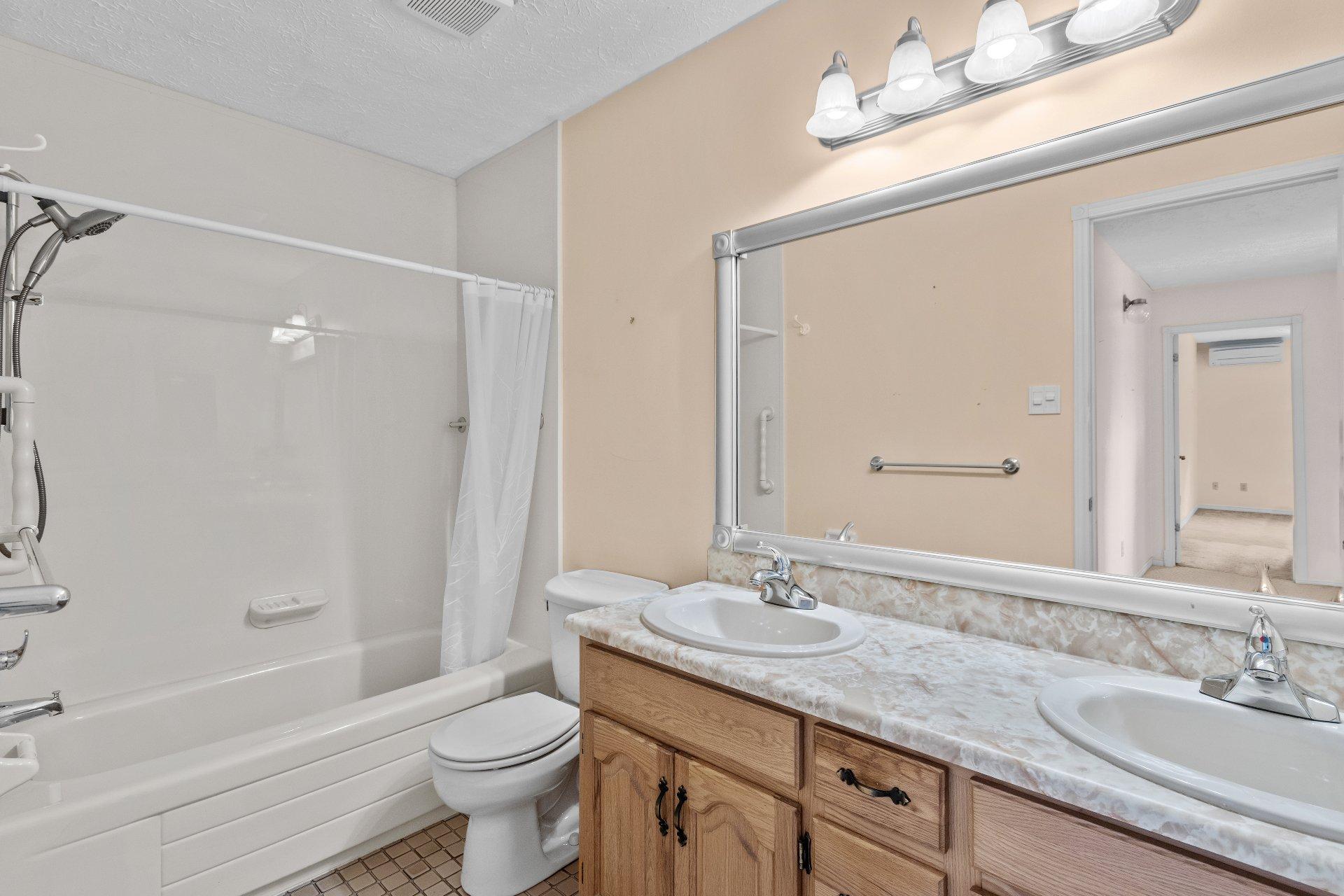 









3130


Rue des Chênes

, 303,
Sherbrooke (Les Nations),




QC
J1L1Y9

