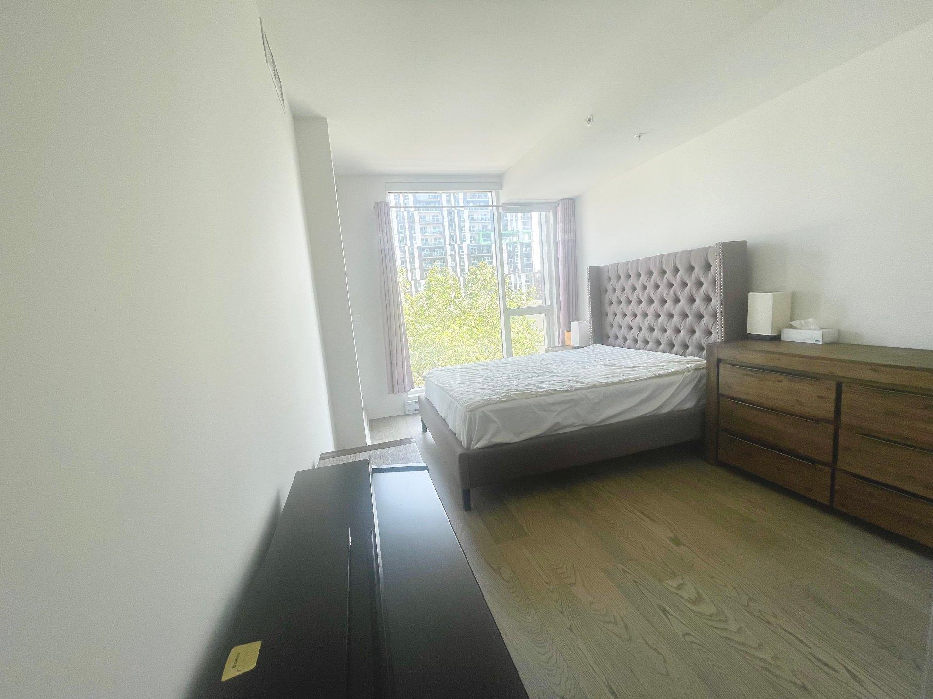 









1288


Rue St-Antoine O.

, TH9,
Montréal (Ville-Marie),




QC
H3C0X6

