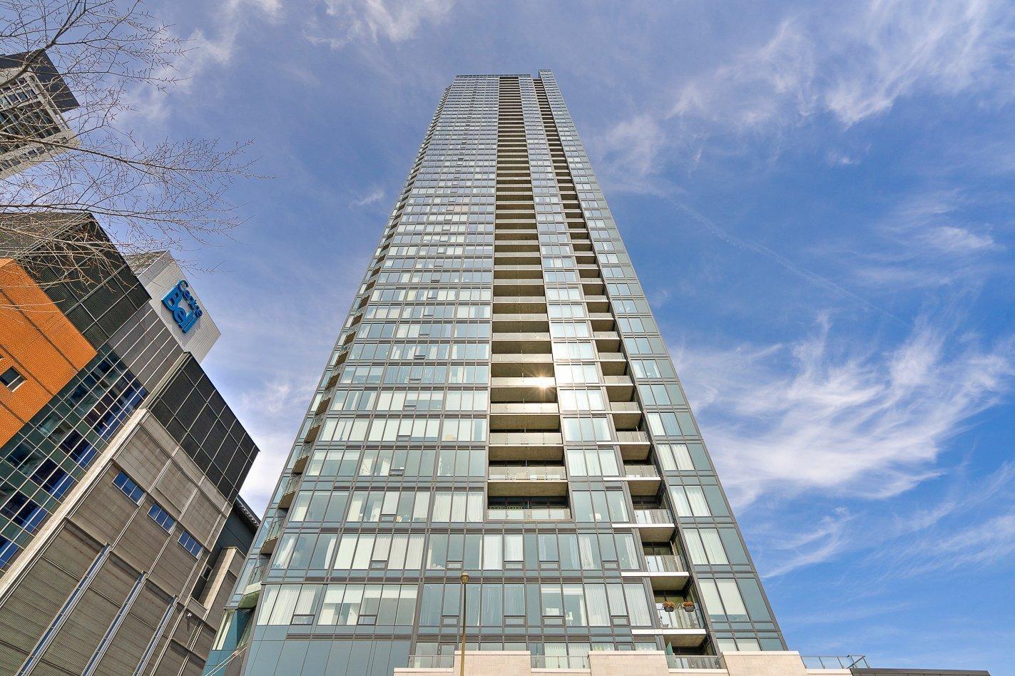 









1288


Rue St-Antoine O.

, TH9,
Montréal (Ville-Marie),




QC
H3C0X6

