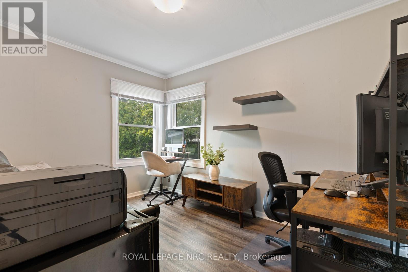 












7 LANCASTER AVENUE

,
St. Catharines (E. Chester),




Ontario
L2R2R5


