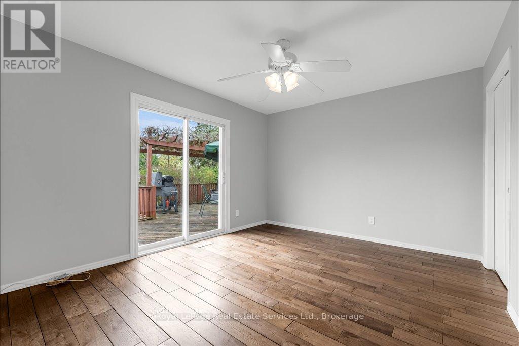 












51 ATHENS STREET

,
Hamilton (Yeoville),




Ontario
L9C3K8

