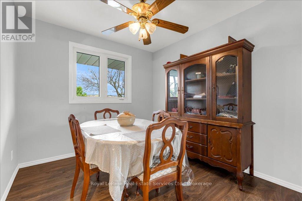












51 ATHENS STREET

,
Hamilton (Yeoville),




Ontario
L9C3K8


