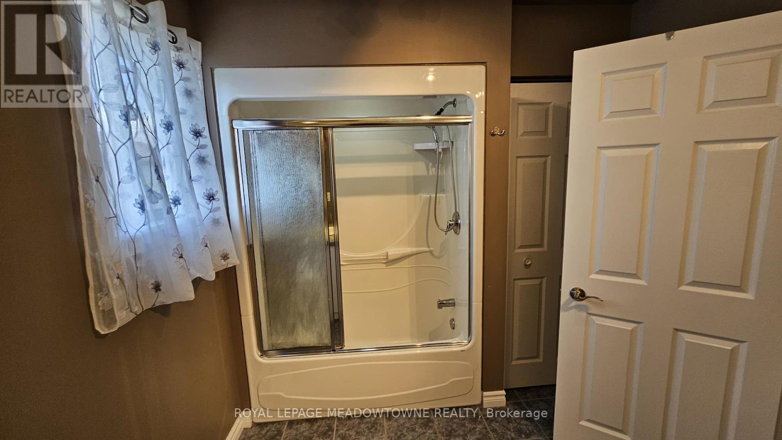 












135 TAYLOR TRAIL

,
Chatham-Kent,




Ontario
N7L5N6

