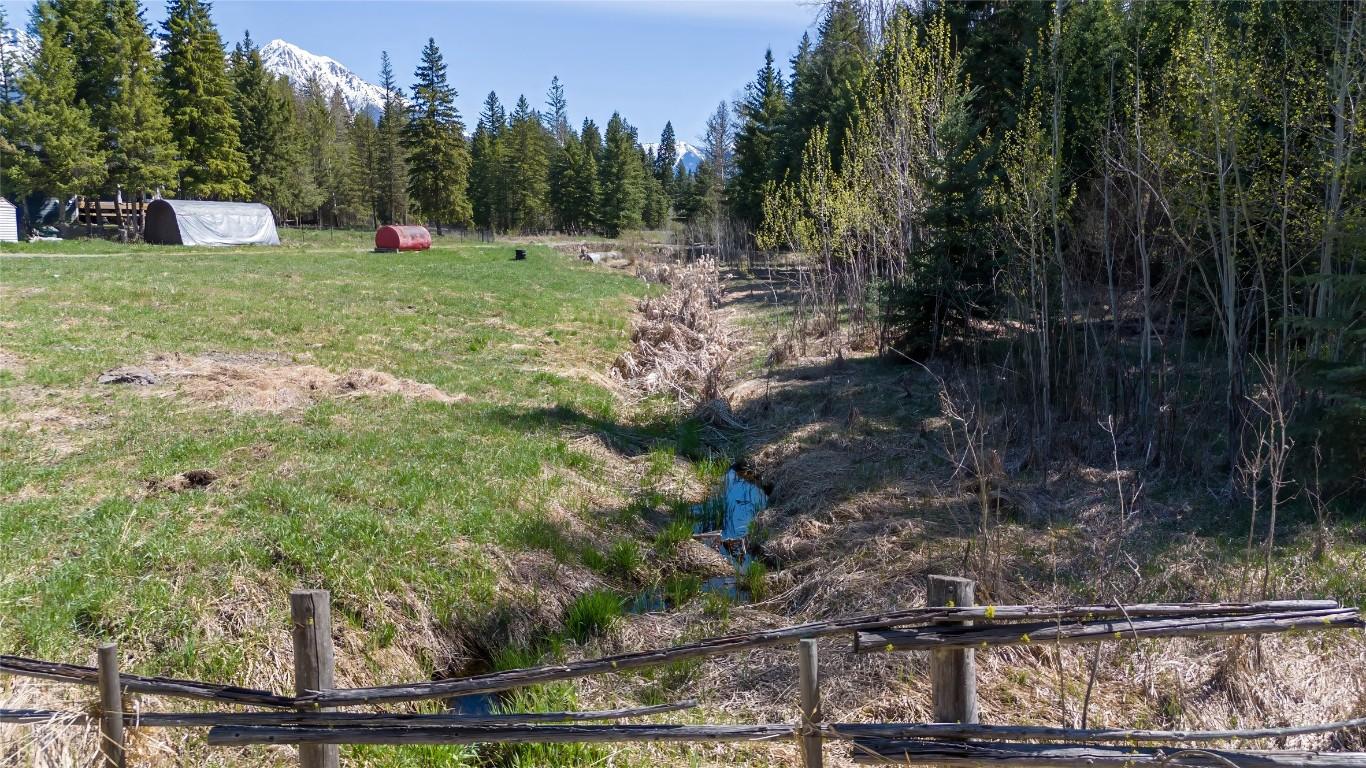 









7956


Foothills

Drive,
Mayook,




BC
V1C 7B2

