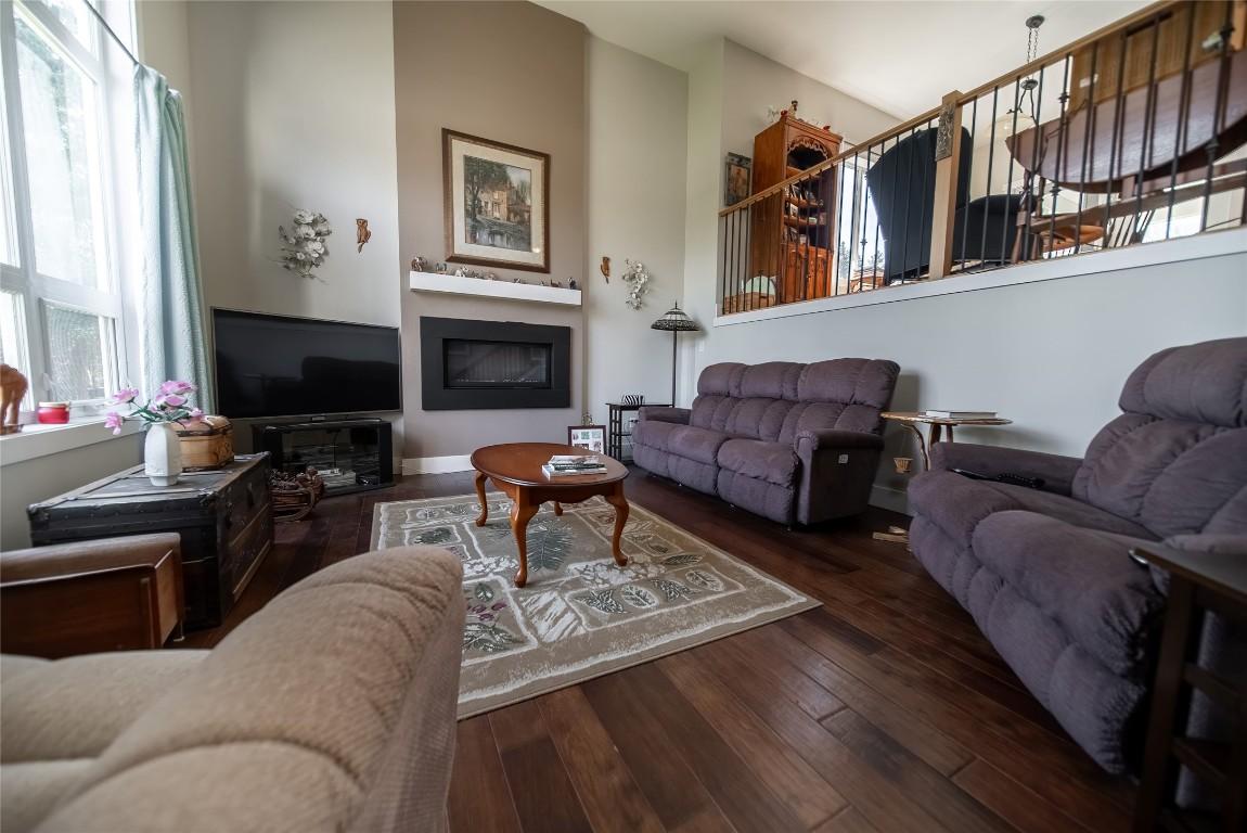 









7956


Foothills

Drive,
Mayook,




BC
V1C 7B2

