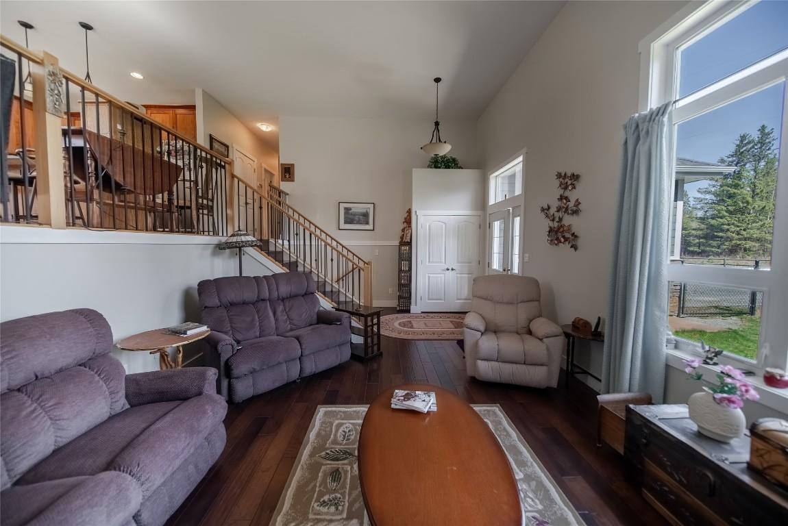 









7956


Foothills

Drive,
Mayook,




BC
V1C 7B2

