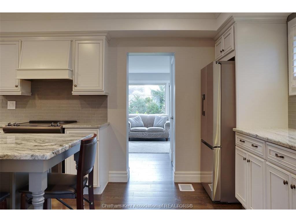 









16


Buckingham

Avenue,
Chatham,




ON
N7M 3B4

