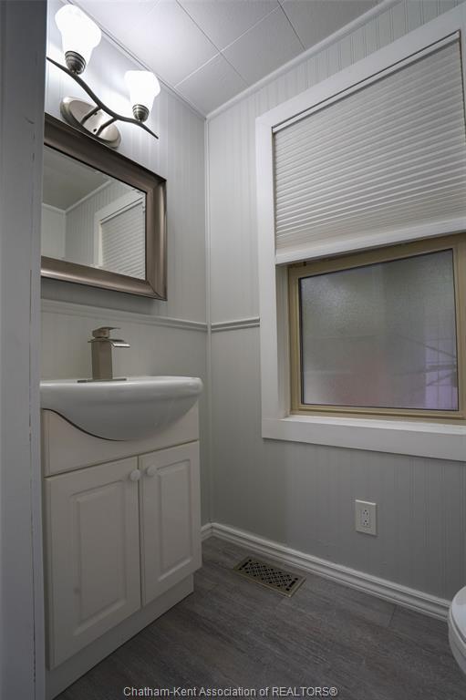 









16


Buckingham

Avenue,
Chatham,




ON
N7M 3B4

