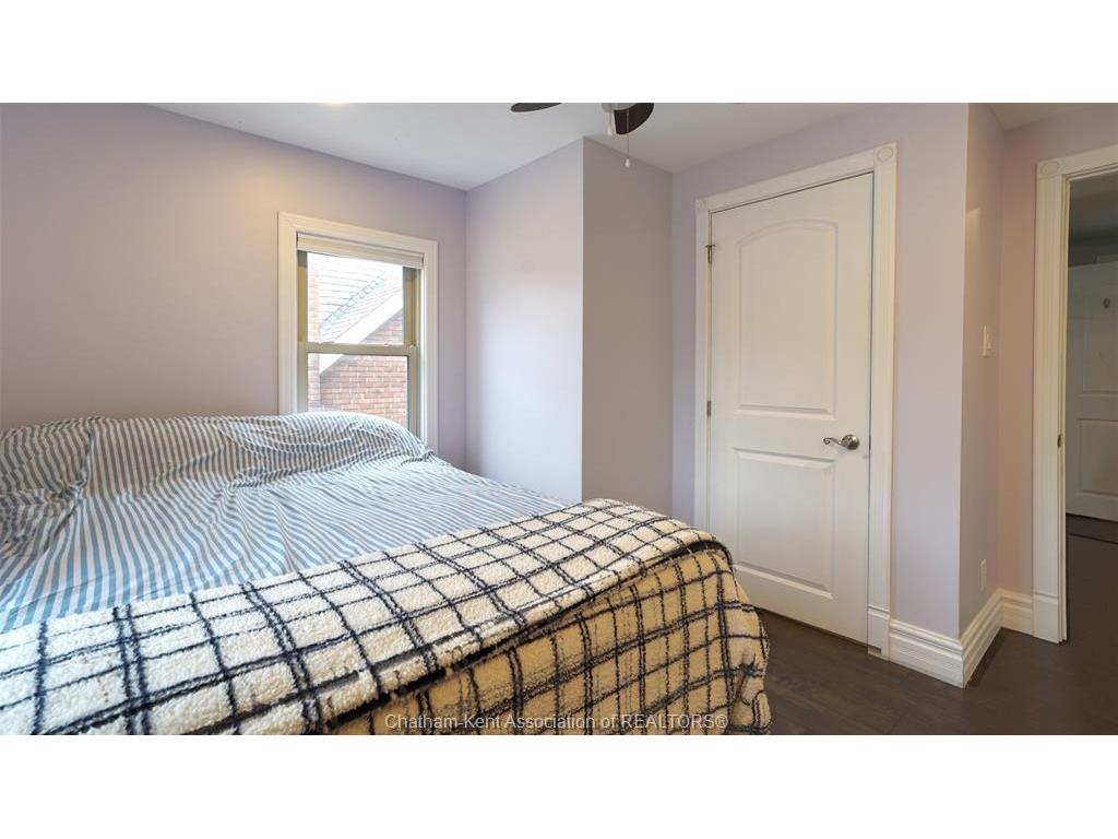 









16


Buckingham

Avenue,
Chatham,




ON
N7M 3B4

