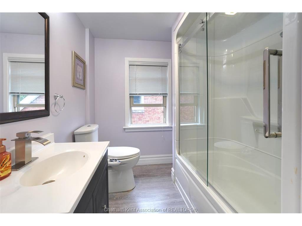 









16


Buckingham

Avenue,
Chatham,




ON
N7M 3B4

