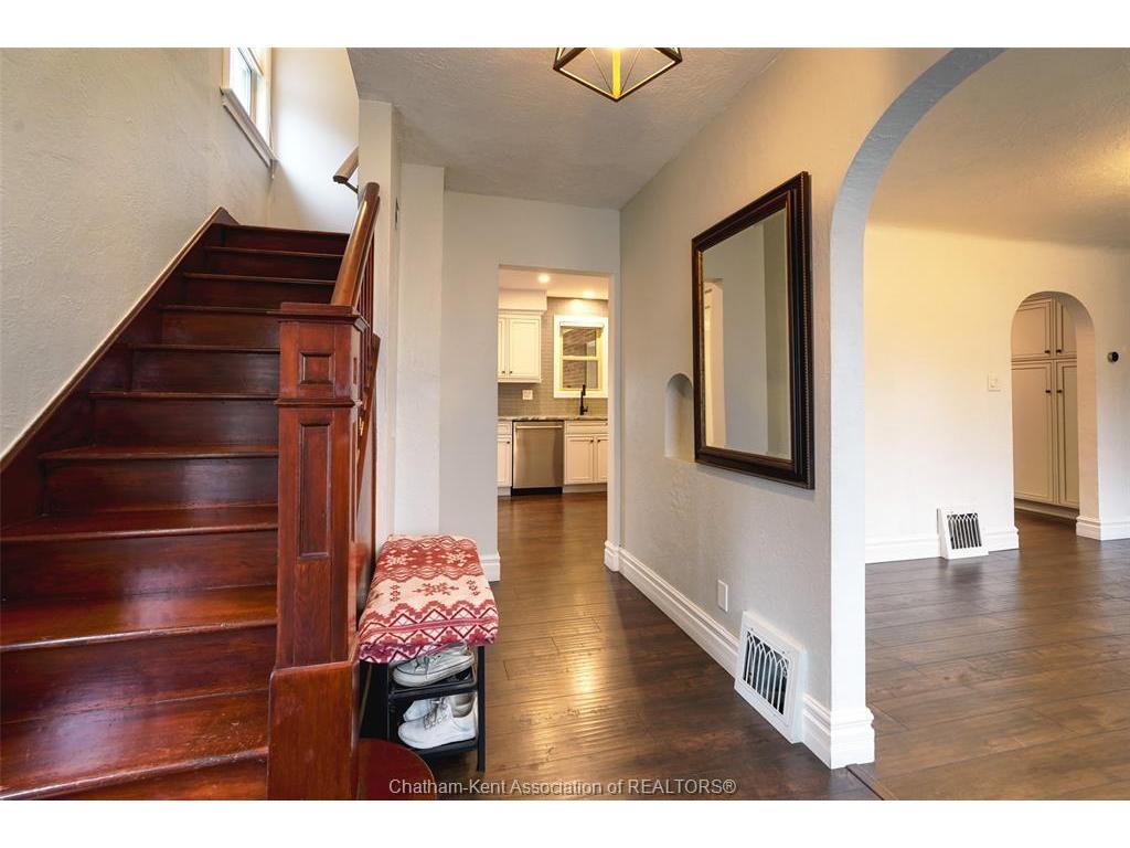 









16


Buckingham

Avenue,
Chatham,




ON
N7M 3B4

