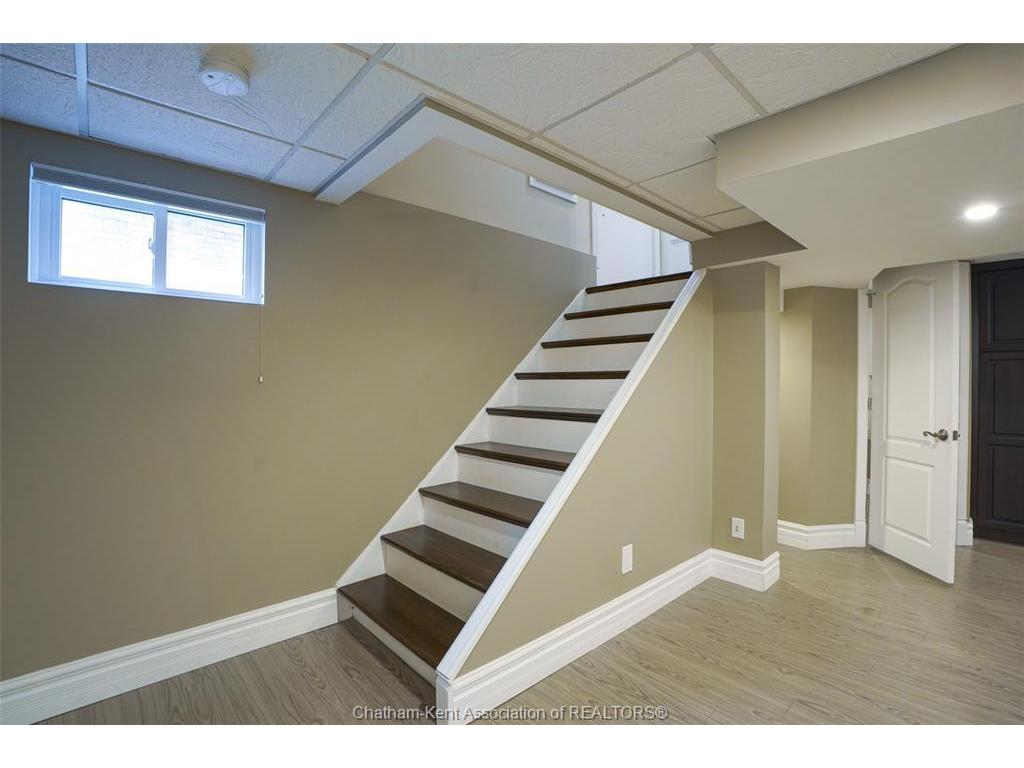 









16


Buckingham

Avenue,
Chatham,




ON
N7M 3B4

