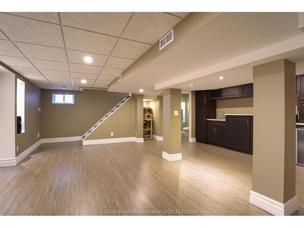 









16


Buckingham

Avenue,
Chatham,




ON
N7M 3B4

