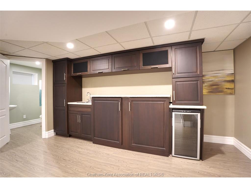









16


Buckingham

Avenue,
Chatham,




ON
N7M 3B4

