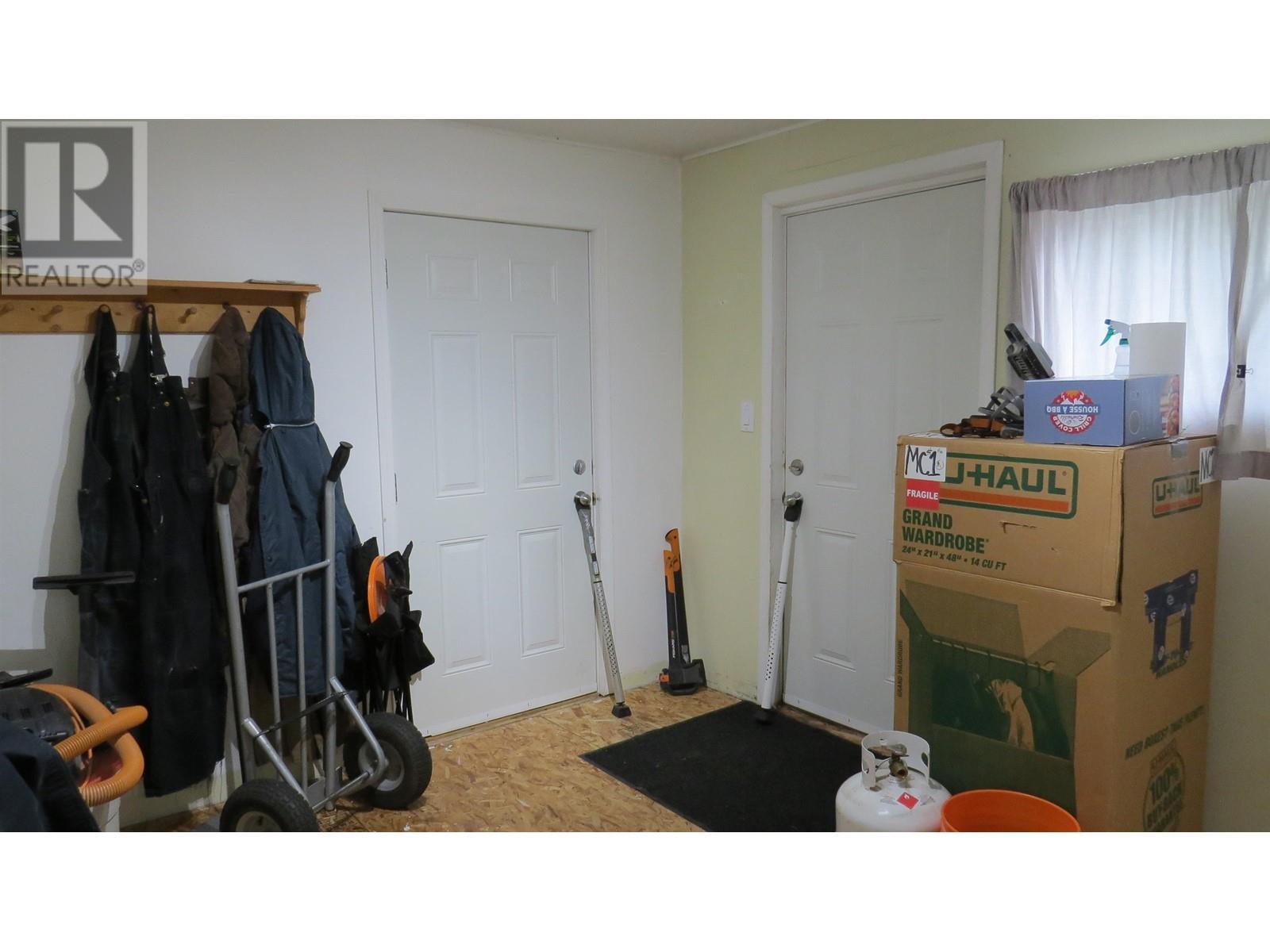 












942 MAPLE DRIVE

,
Quesnel,




British Columbia
V2J5M1

