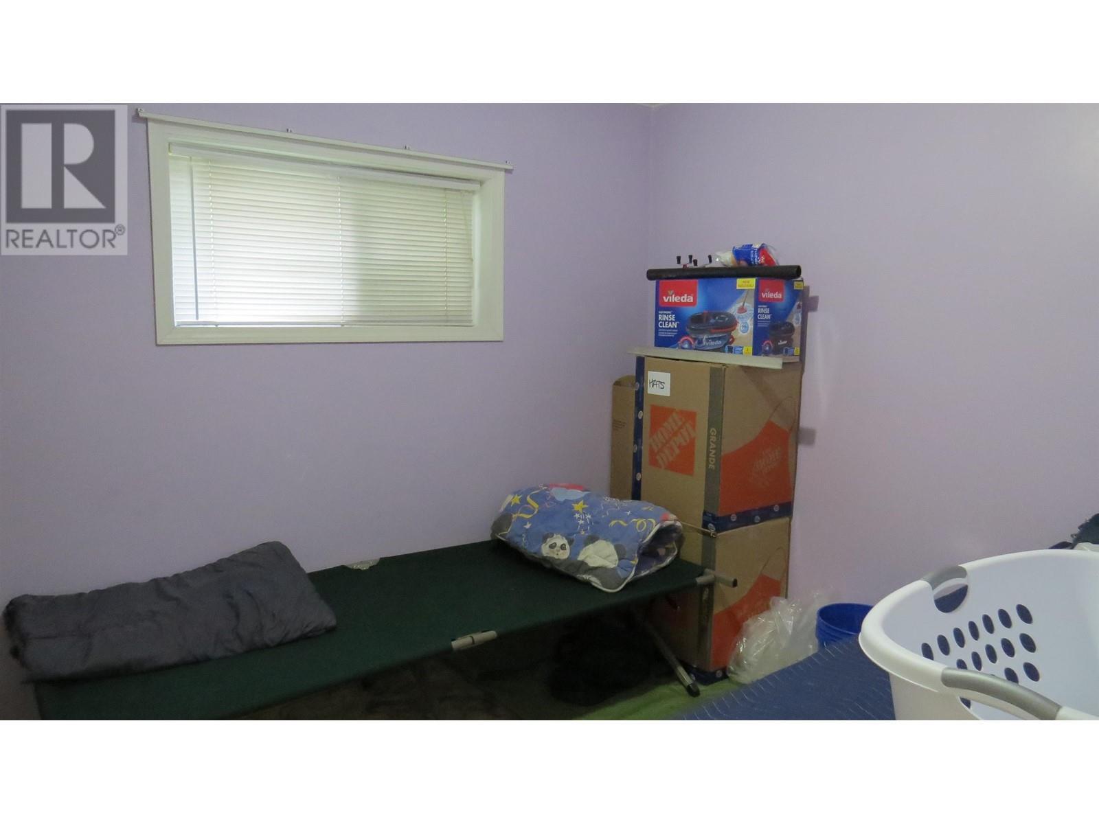 












942 MAPLE DRIVE

,
Quesnel,




British Columbia
V2J5M1

