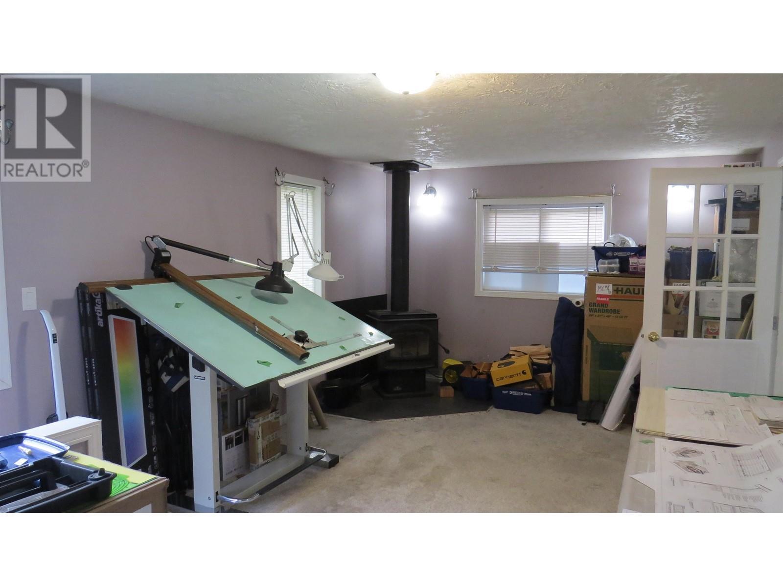 












942 MAPLE DRIVE

,
Quesnel,




British Columbia
V2J5M1

