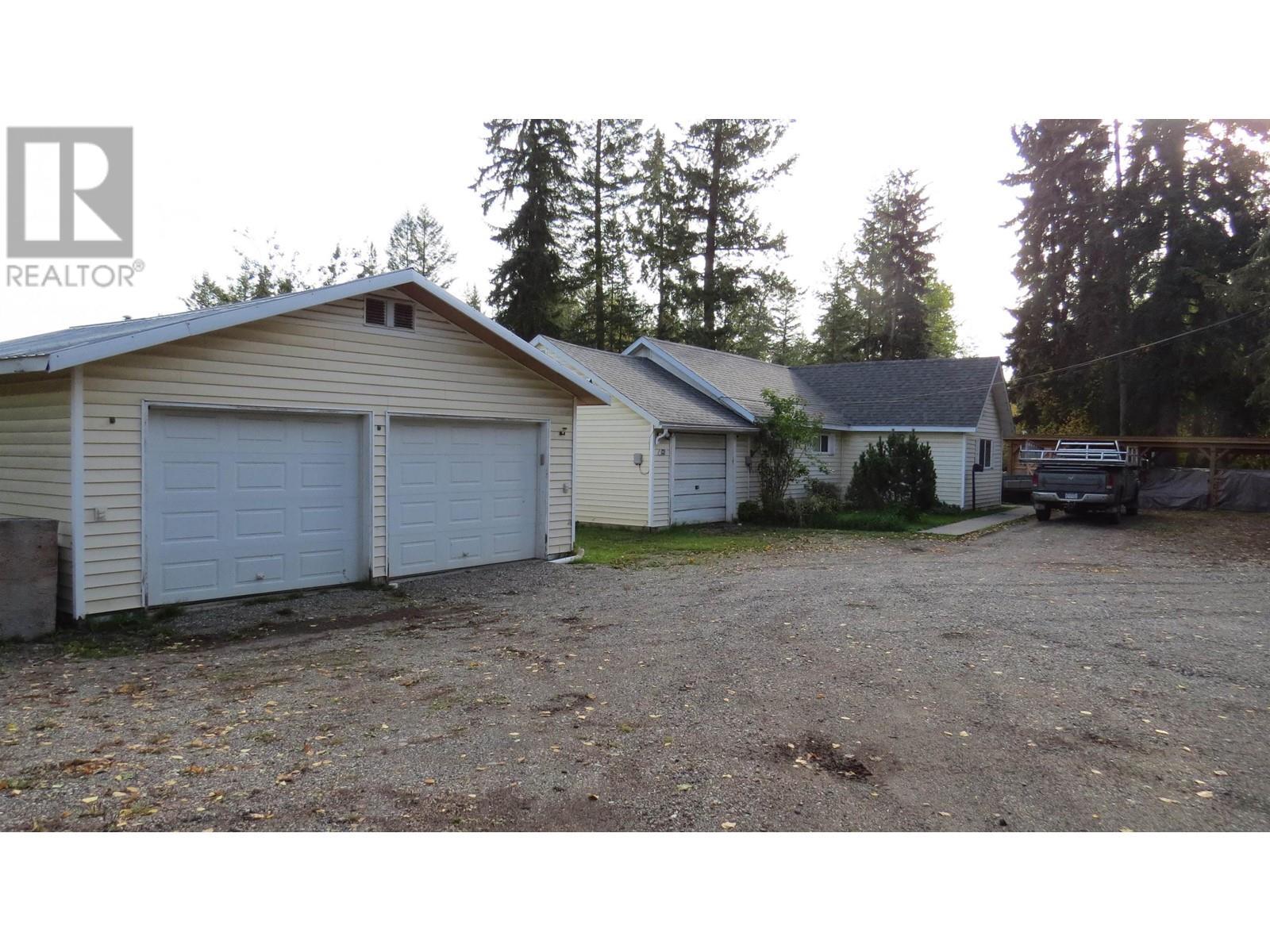 












942 MAPLE DRIVE

,
Quesnel,




British Columbia
V2J5M1

