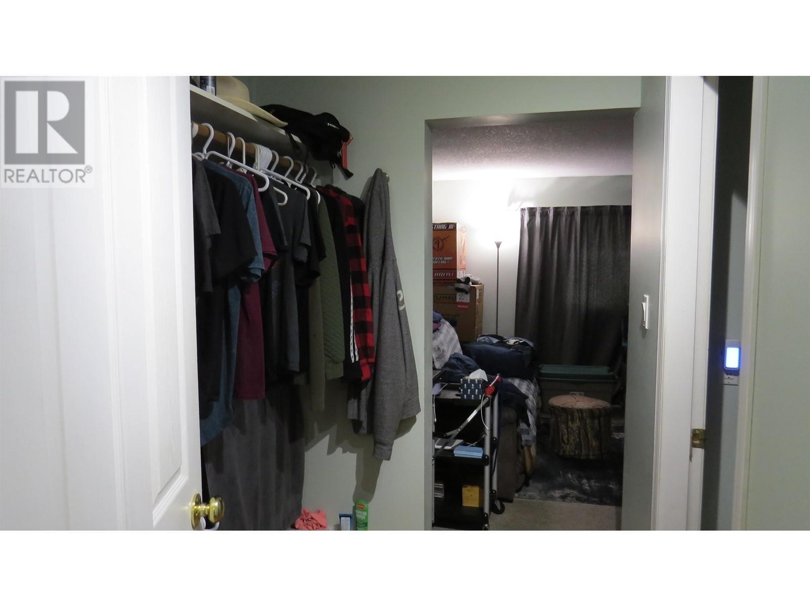 












942 MAPLE DRIVE

,
Quesnel,




British Columbia
V2J5M1


