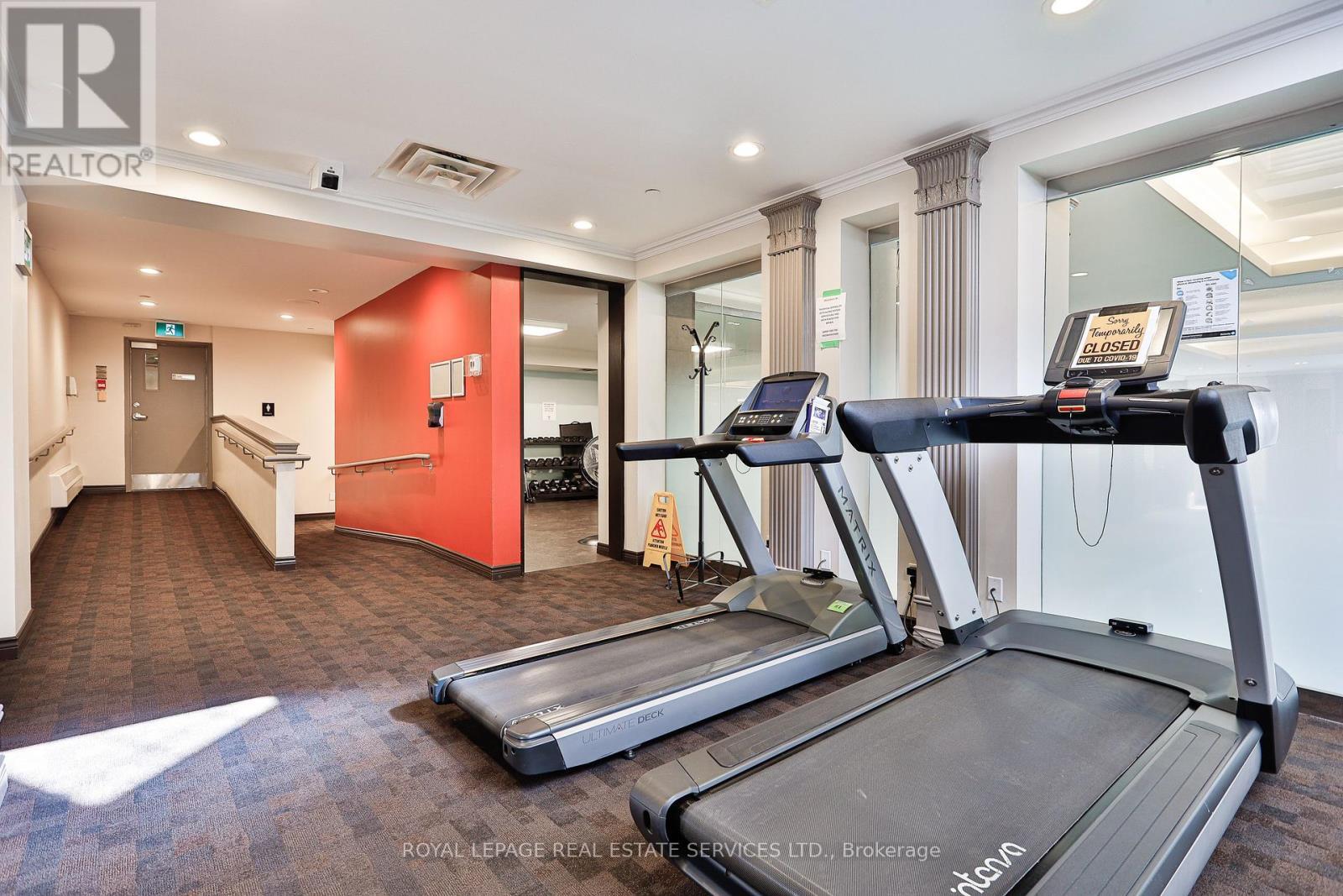












308 - 2285 LAKE SHORE BOULEVARD W

,
Toronto,




Ontario
M8V3X9

