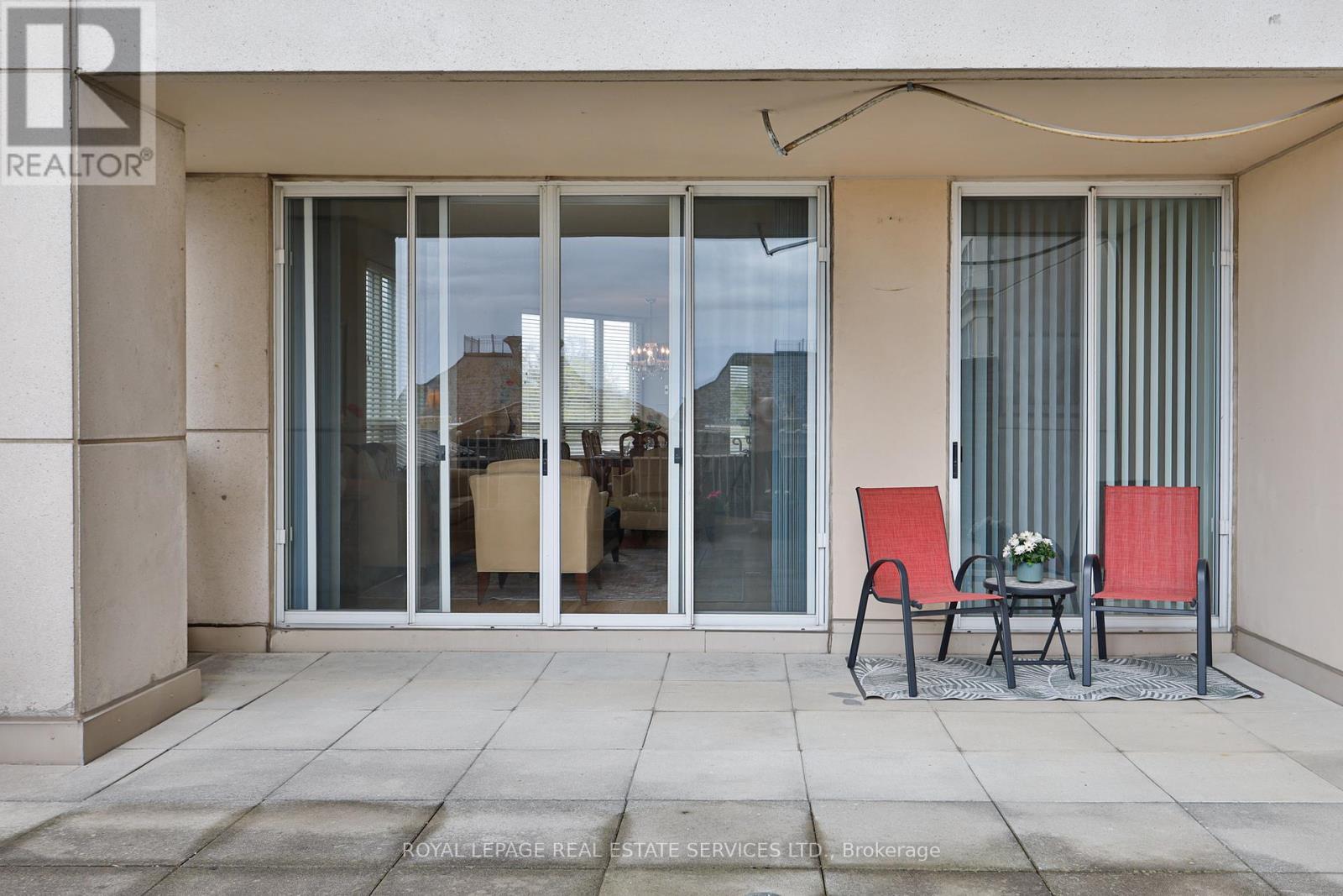 












308 - 2285 LAKE SHORE BOULEVARD W

,
Toronto,




Ontario
M8V3X9

