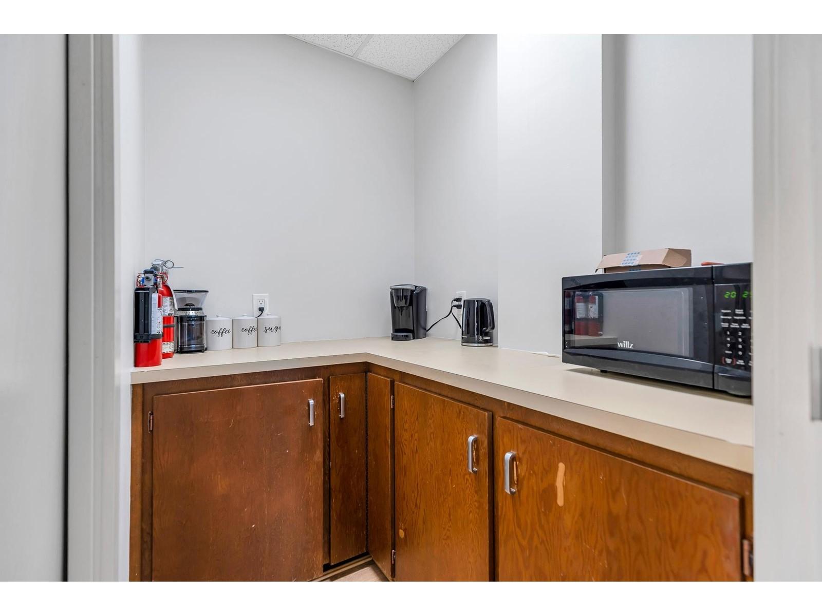 












207 13798 94A AVENUE

,
Surrey,




British Columbia
V3V1N1

