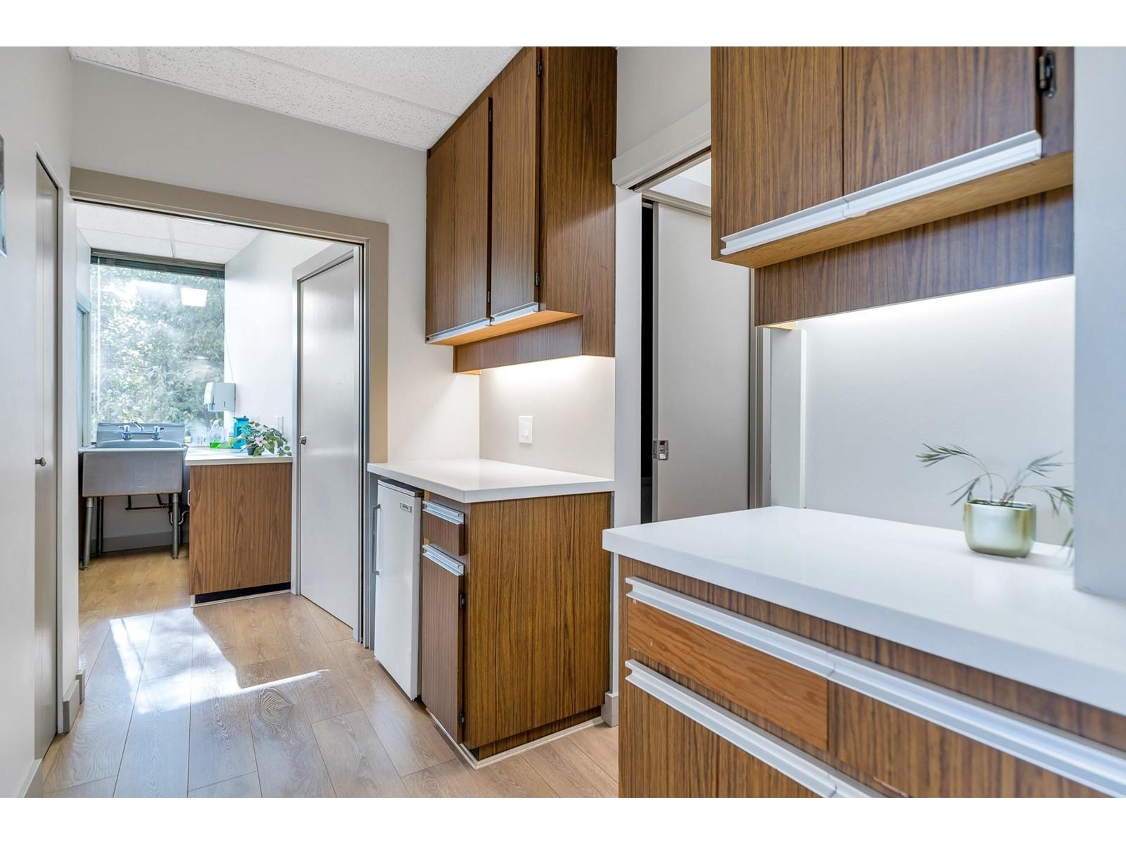 












207 13798 94A AVENUE

,
Surrey,




British Columbia
V3V1N1

