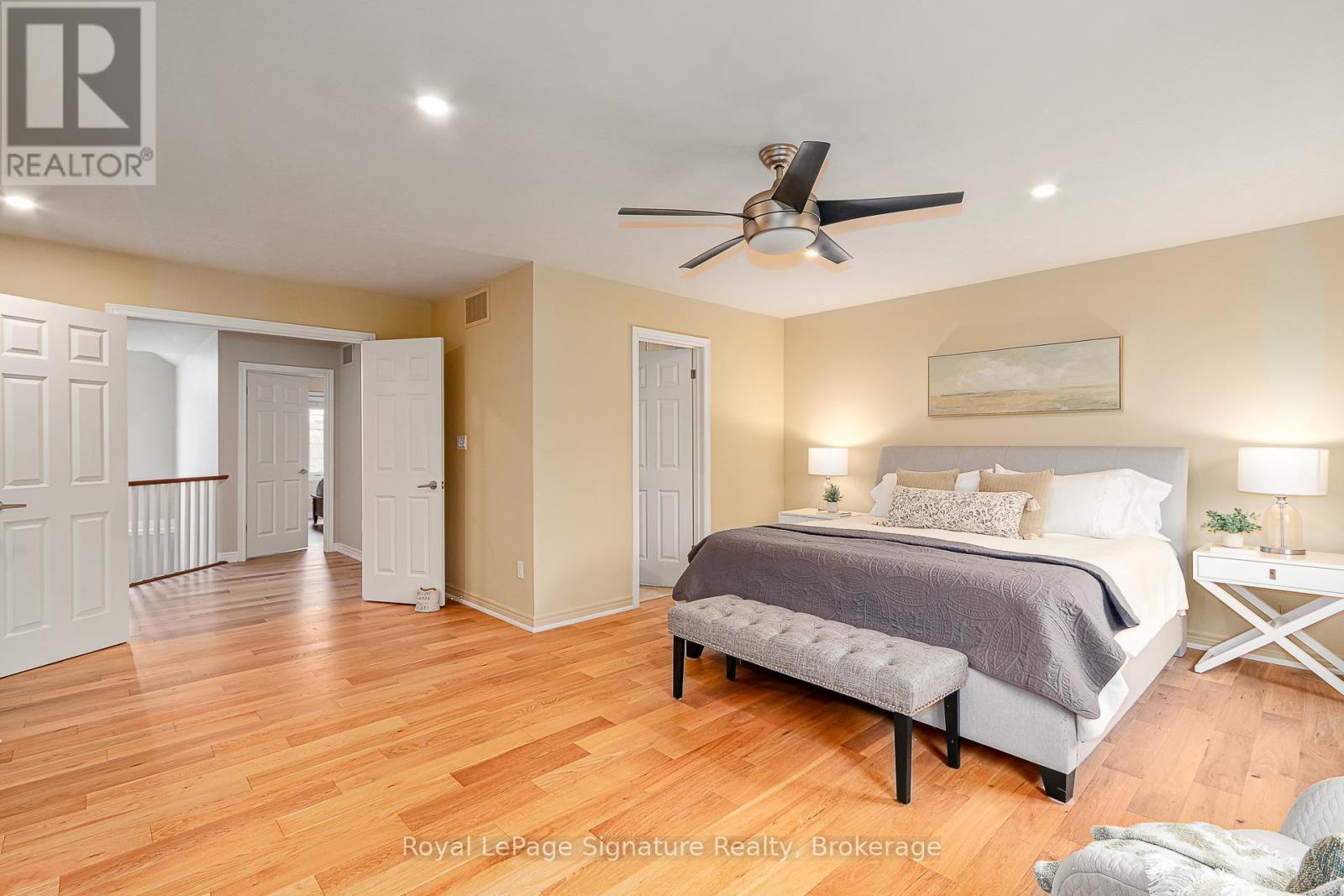 












31 BROOKE AVENUE

,
Collingwood,




Ontario
L9Y5L2

