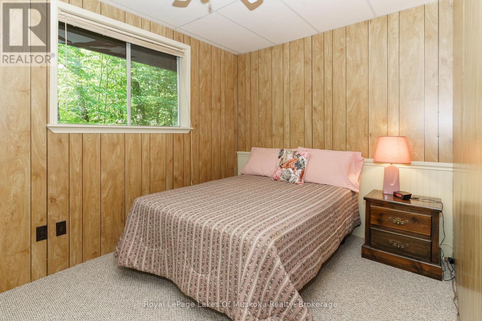 












2401 BEAR LAKE ROAD

,
Algonquin Highlands (Livingstone),




Ontario
P0A1E0

