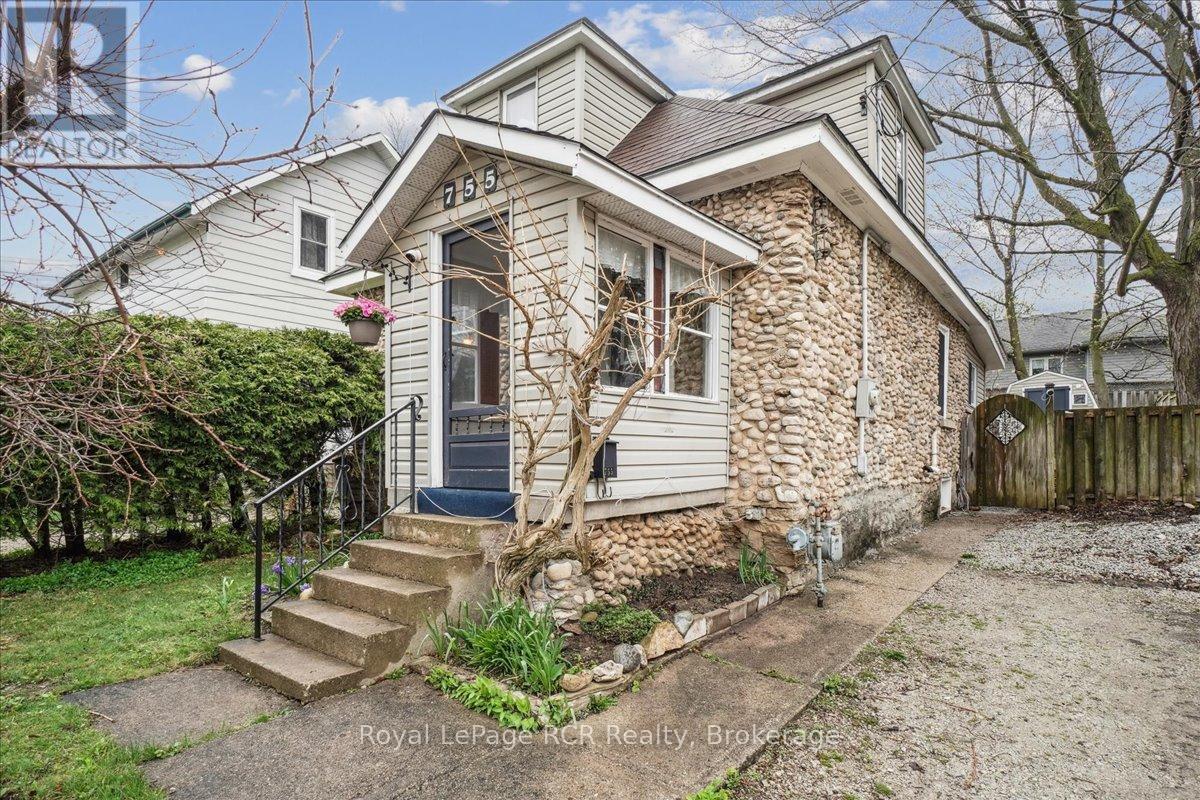 












755 7TH AVENUE E

,
Owen Sound,




Ontario
N4K2Y2


