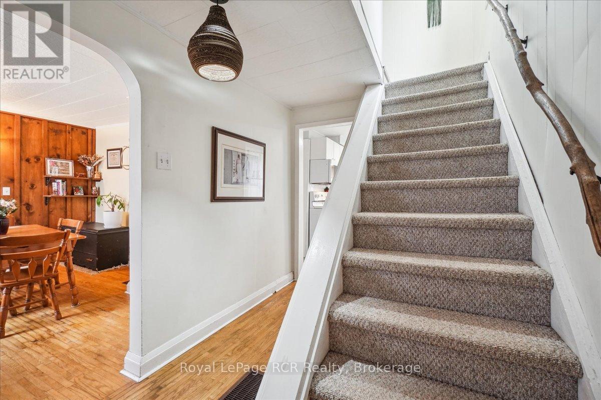 












755 7TH AVENUE E

,
Owen Sound,




Ontario
N4K2Y2

