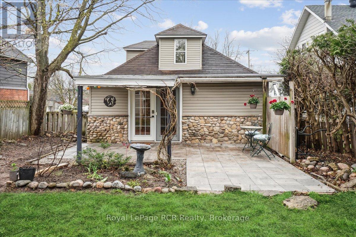 












755 7TH AVENUE E

,
Owen Sound,




Ontario
N4K2Y2


