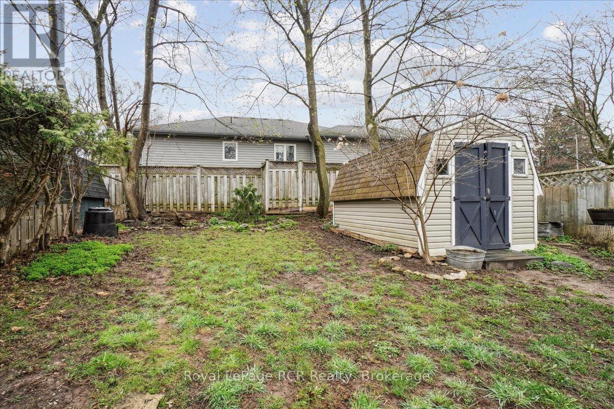 












755 7TH AVENUE E

,
Owen Sound,




Ontario
N4K2Y2

