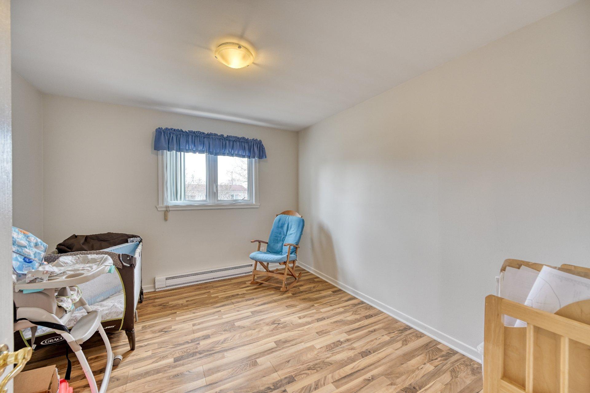 









1005

 - 1005A


Rue Nadon

,
Saint-Jérôme,




QC
J5L2B1

