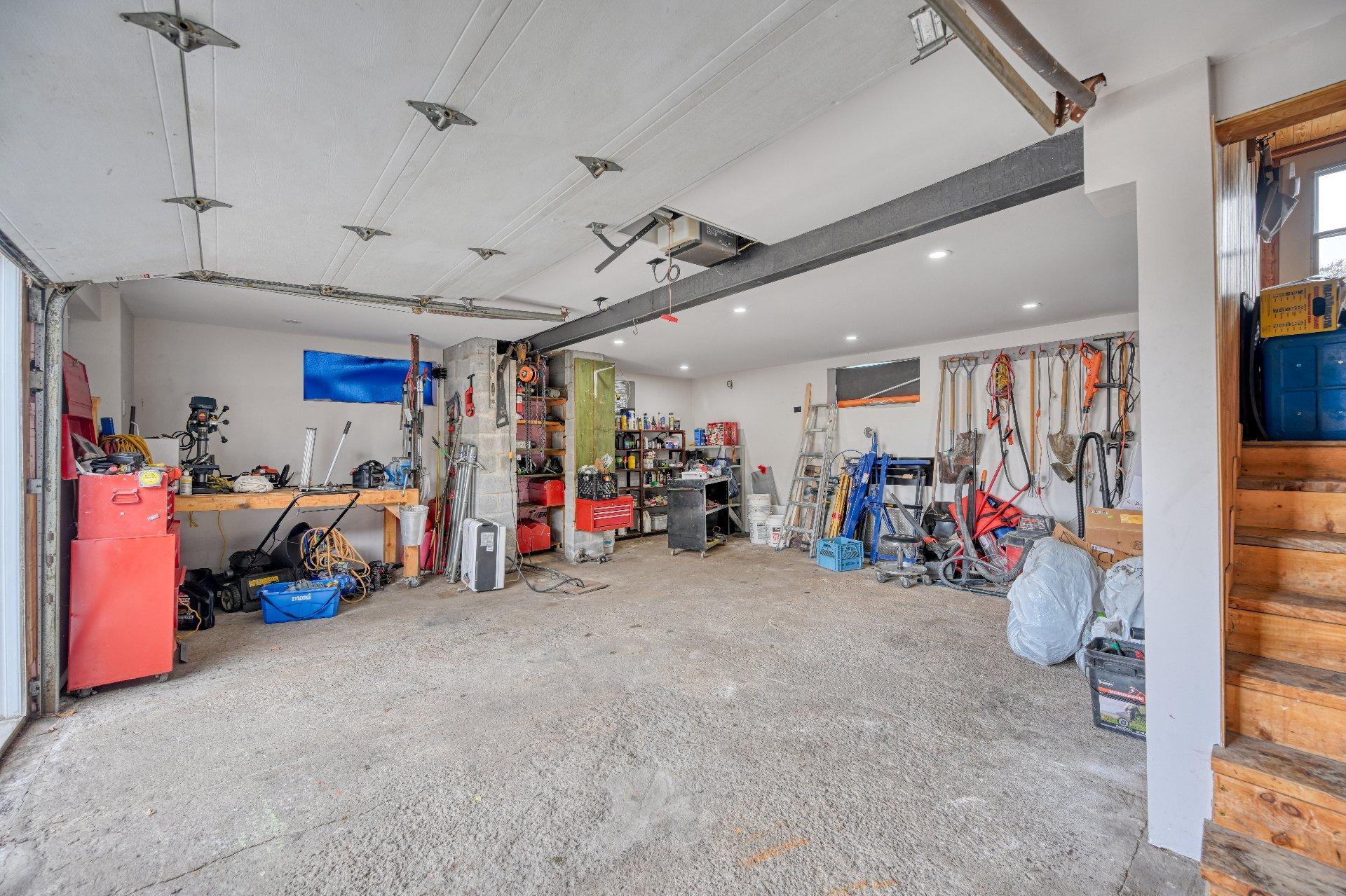 









1005

 - 1005A


Rue Nadon

,
Saint-Jérôme,




QC
J5L2B1

