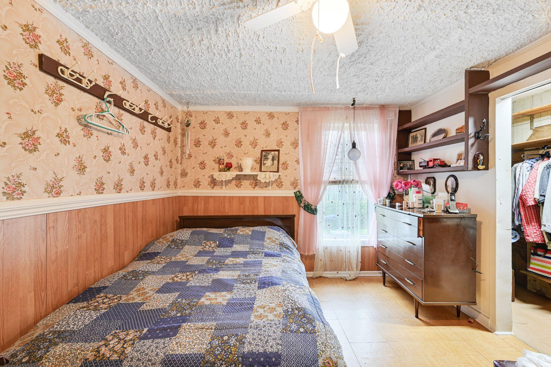 









67


Rg Kempt

,
Mont-Saint-Grégoire,




QC
J0J1K0

