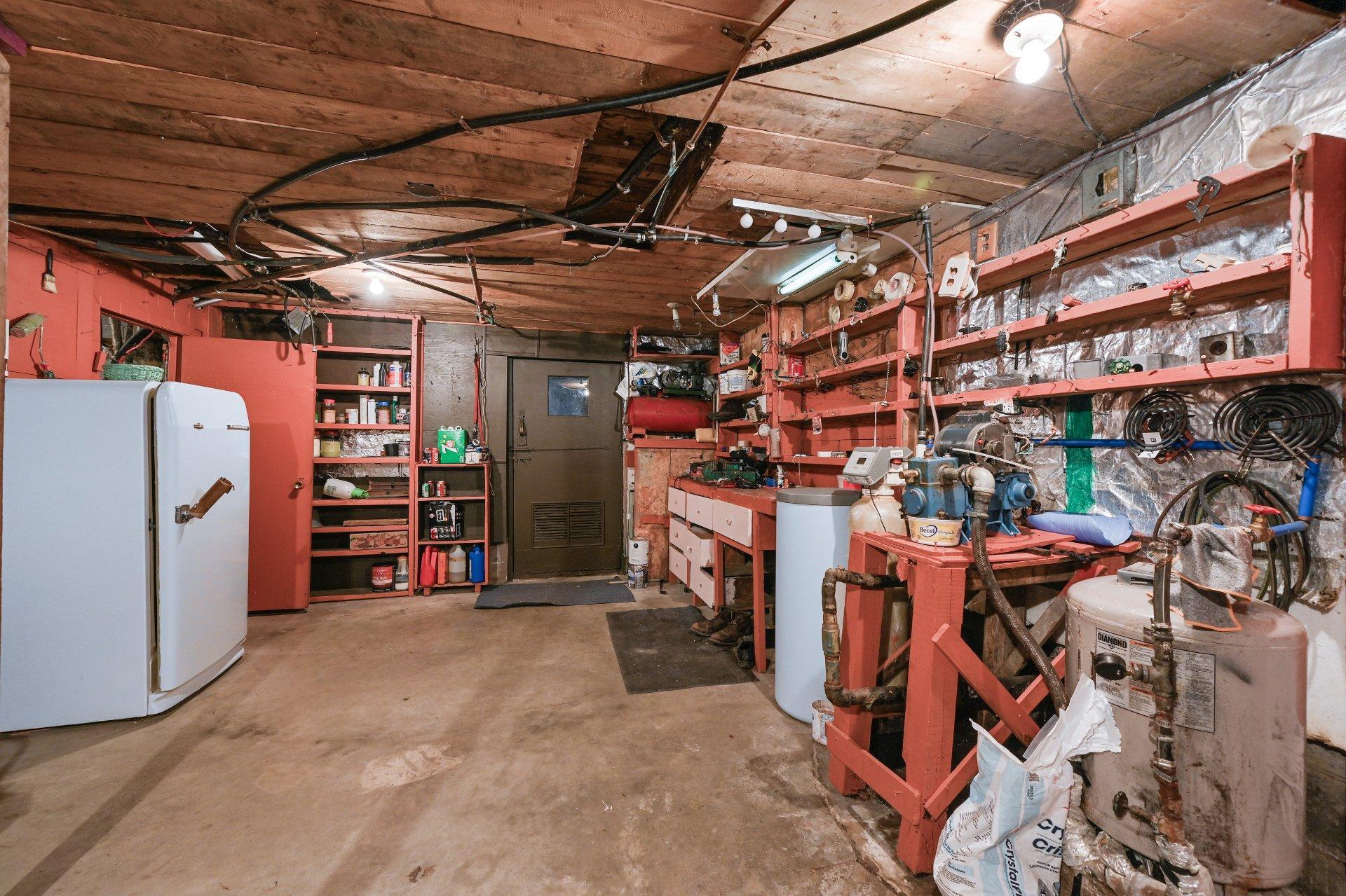









67


Rg Kempt

,
Mont-Saint-Grégoire,




QC
J0J1K0

