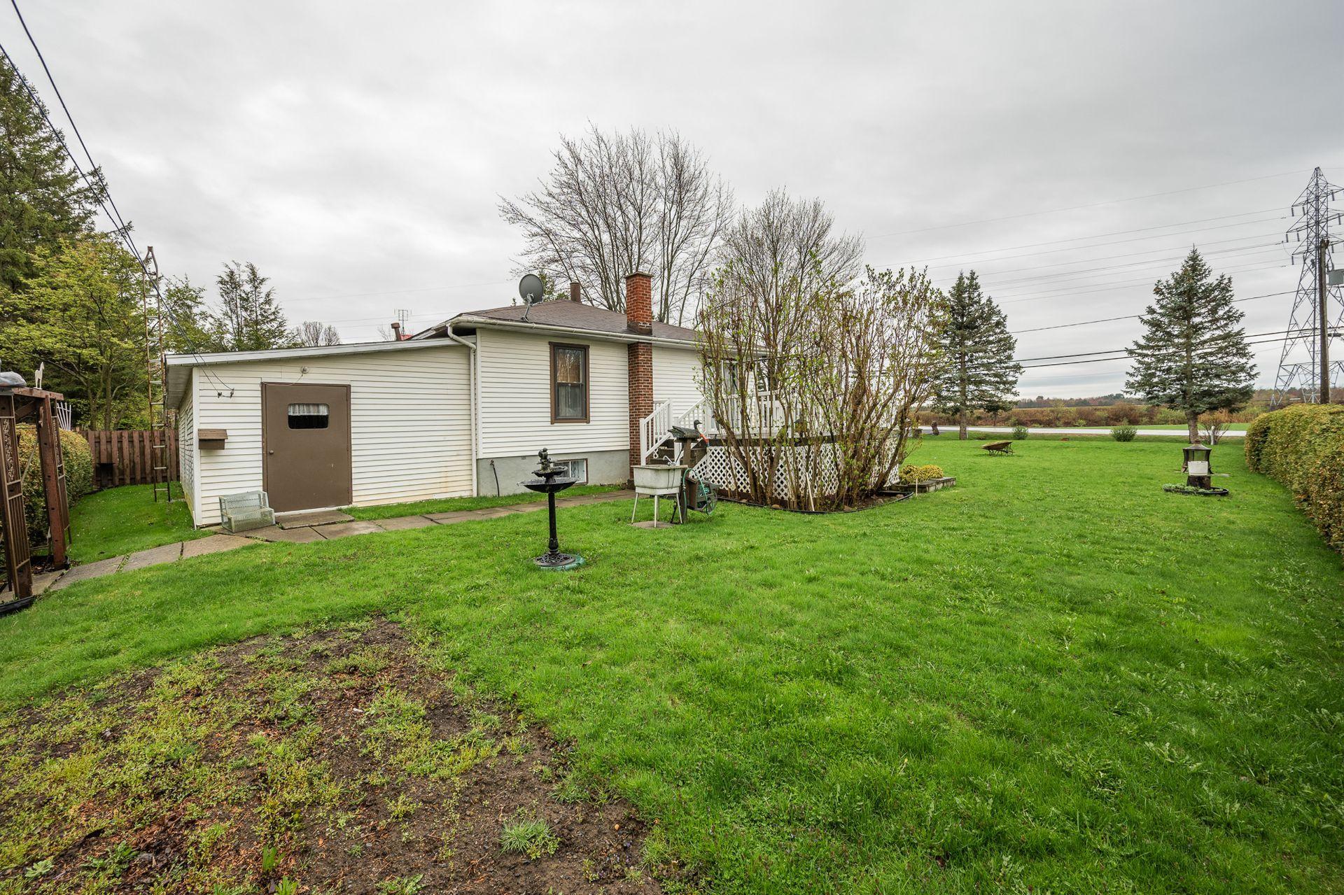 









67


Rg Kempt

,
Mont-Saint-Grégoire,




QC
J0J1K0

