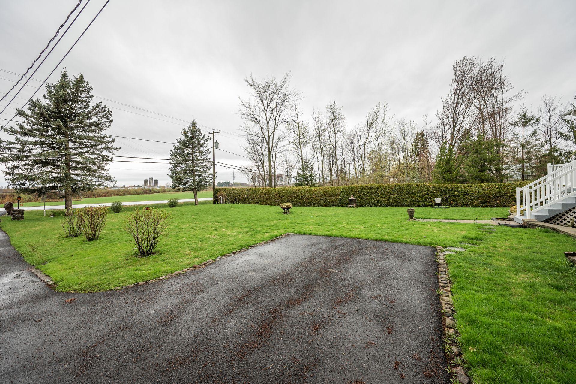 









67


Rg Kempt

,
Mont-Saint-Grégoire,




QC
J0J1K0

