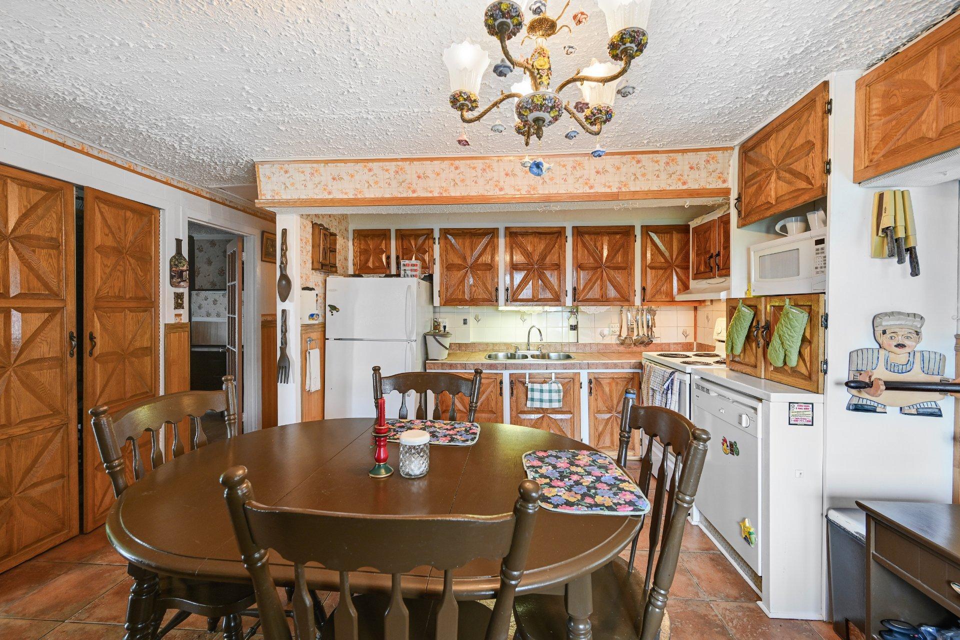 









67


Rg Kempt

,
Mont-Saint-Grégoire,




QC
J0J1K0

