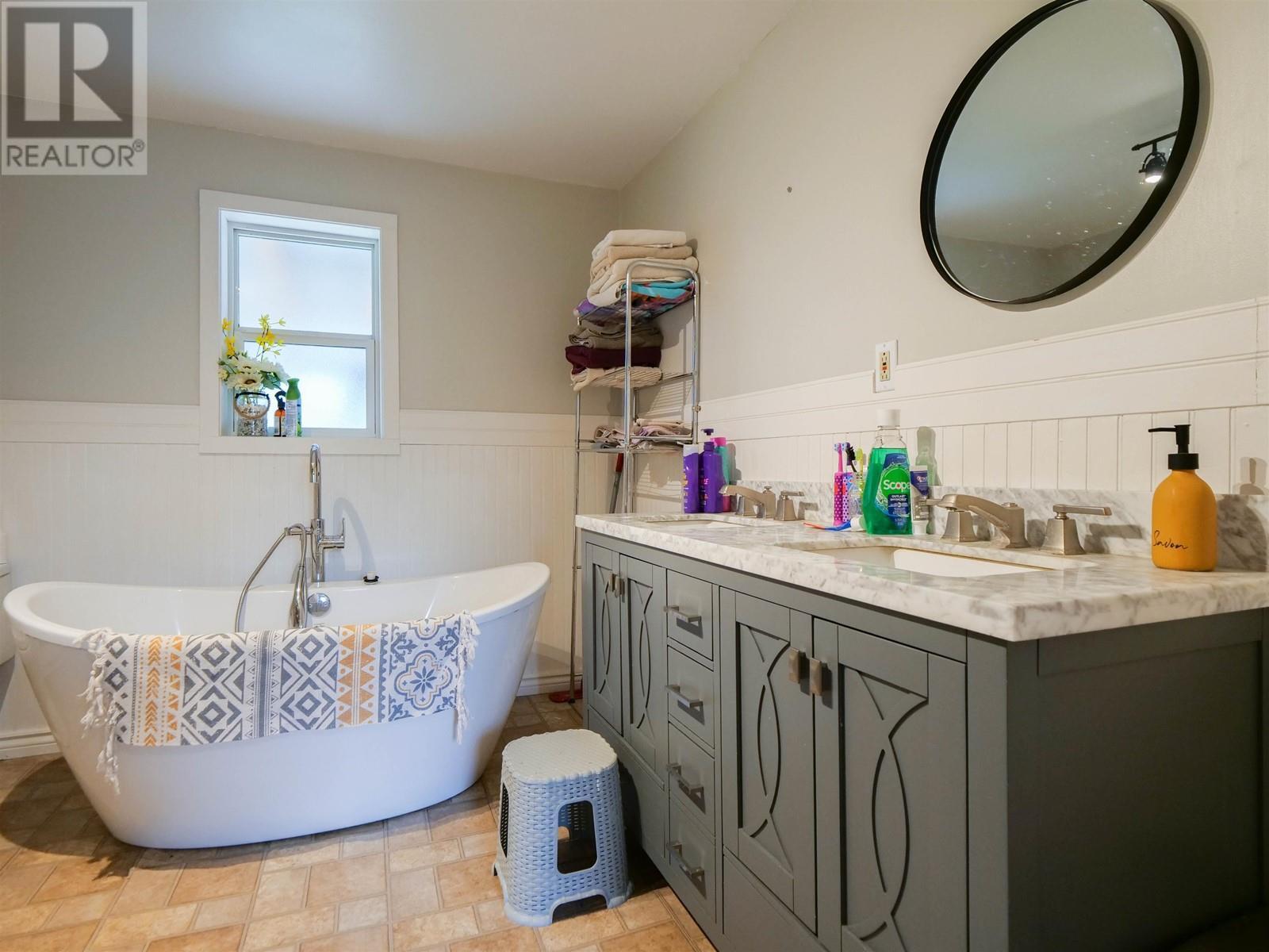 












4166 NAZKO ROAD

,
Quesnel,




British Columbia
V2J7G3

