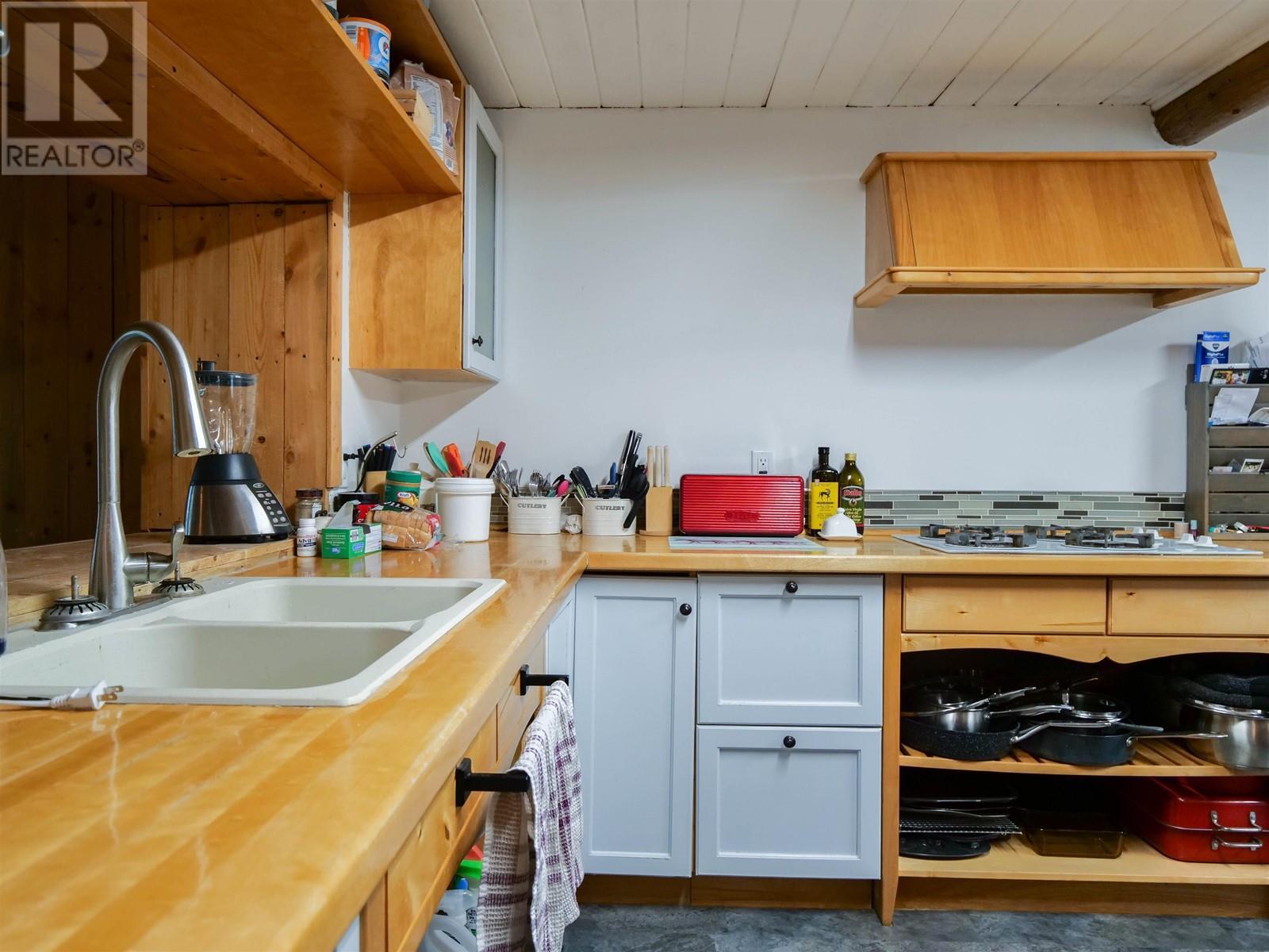 












4166 NAZKO ROAD

,
Quesnel,




British Columbia
V2J7G3

