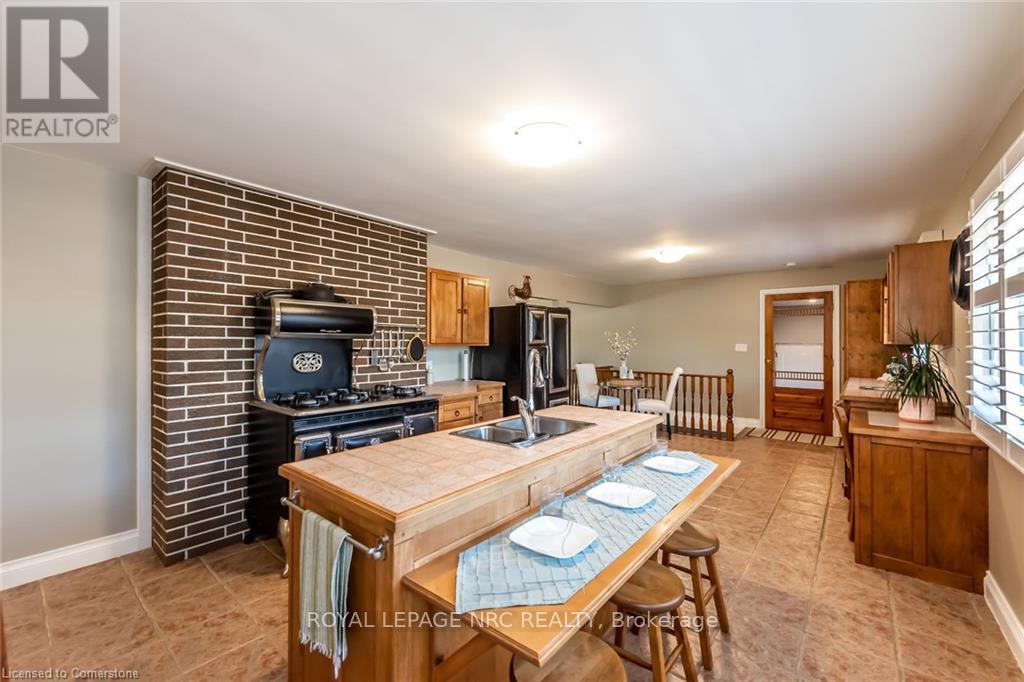 












162 VICTORIA AVENUE

,
Haldimand,




Ontario
N1A1A5

