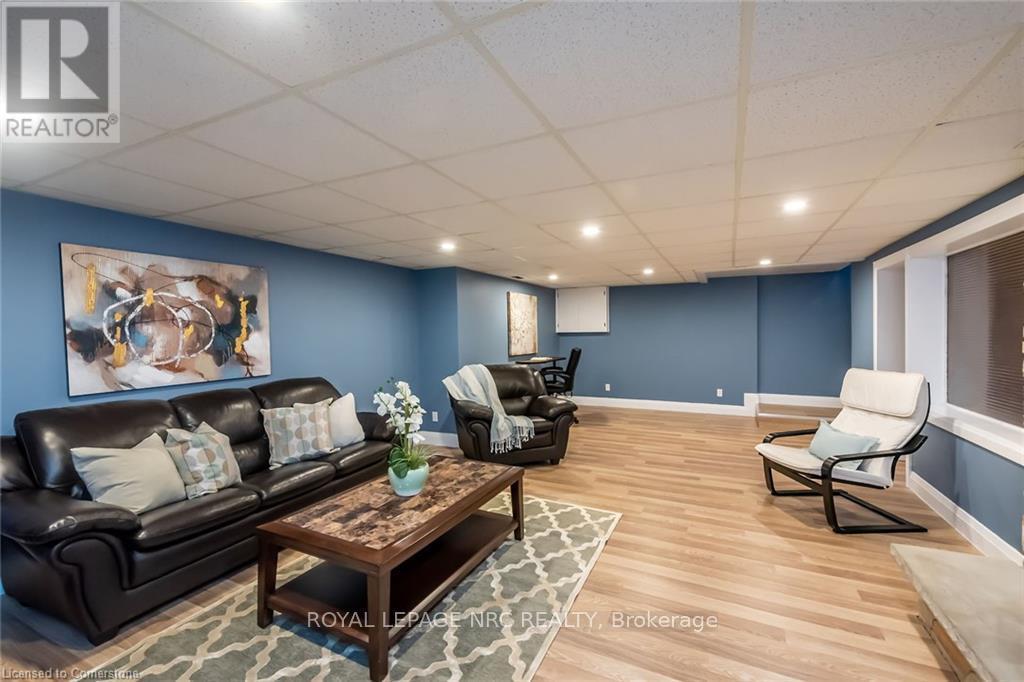












162 VICTORIA AVENUE

,
Haldimand,




Ontario
N1A1A5

