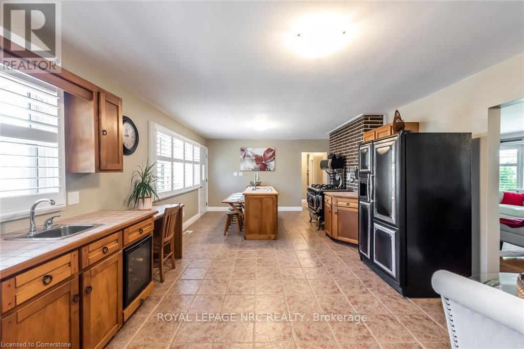 












162 VICTORIA AVENUE

,
Haldimand,




Ontario
N1A1A5

