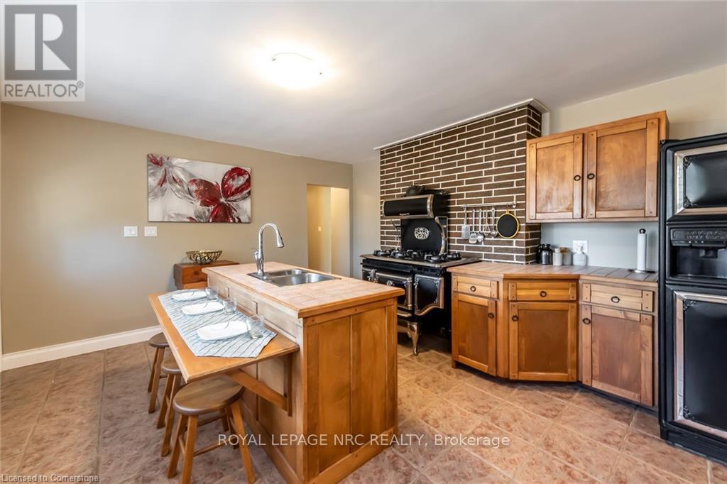 












162 VICTORIA AVENUE

,
Haldimand,




Ontario
N1A1A5

