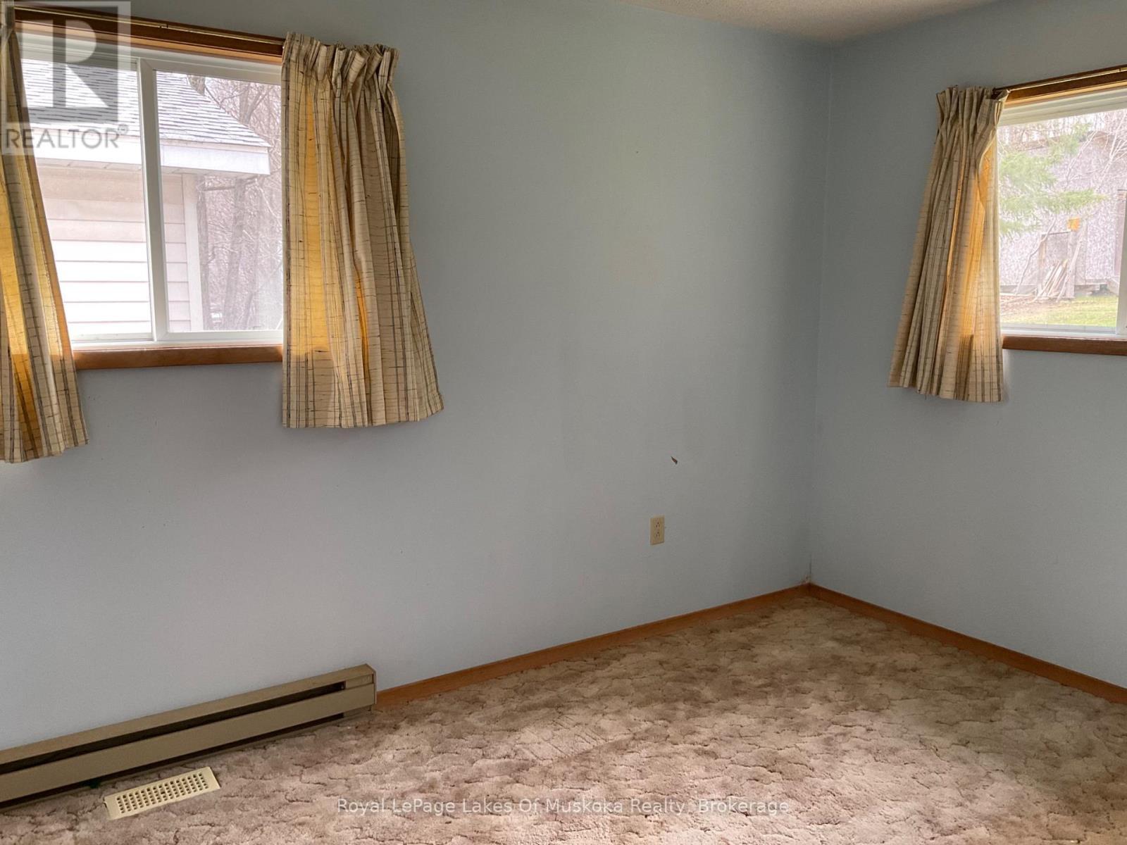 












60 HANES ROAD

,
Huntsville (Chaffey),




Ontario
P1H1M3

