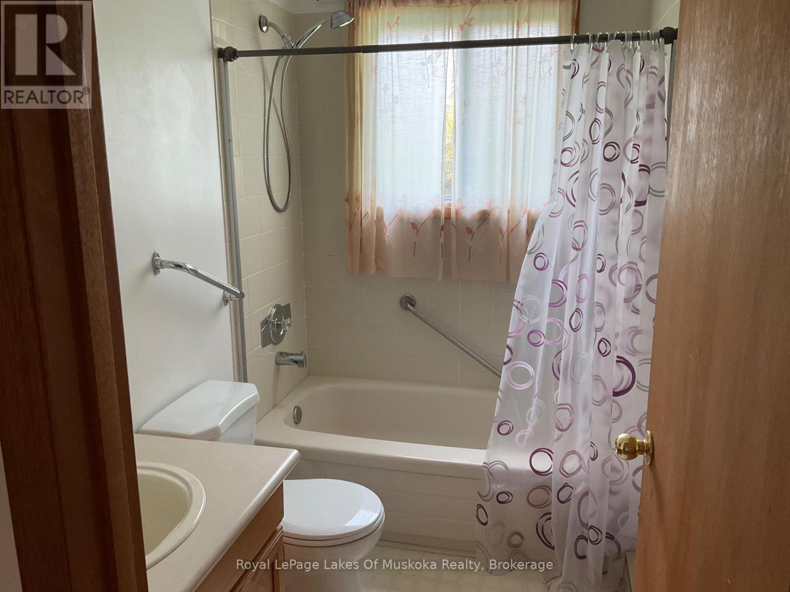 












60 HANES ROAD

,
Huntsville (Chaffey),




Ontario
P1H1M3

