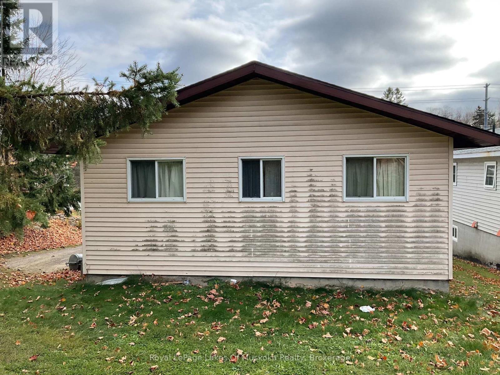 












60 HANES ROAD

,
Huntsville (Chaffey),




Ontario
P1H1M3

